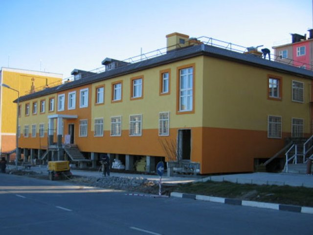 Temporary Prison Building