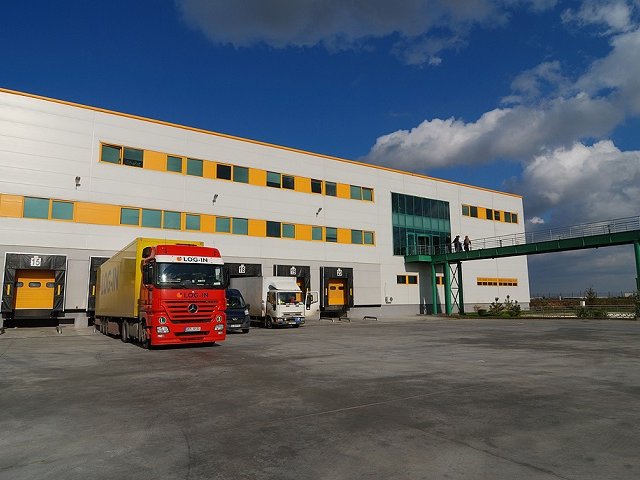Rynart Logistics Center